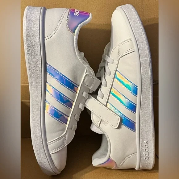 adidas Kids' Grand Court 2.0 Tennis Shoe SIZE: 3 COLOR: White/White/Dash Grey